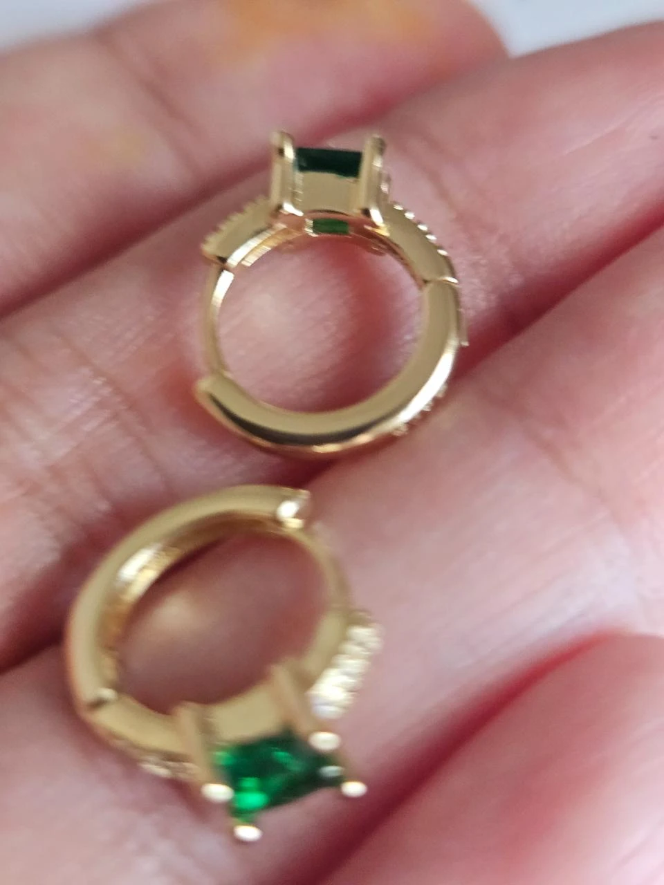 Stainless steel earring – photo 4